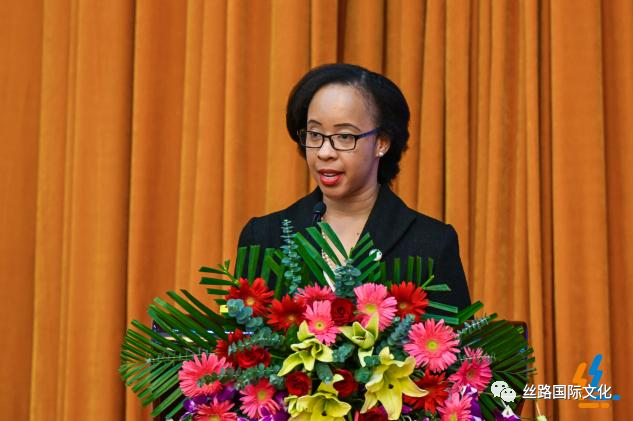 丝路大讲堂爱莎发言.png