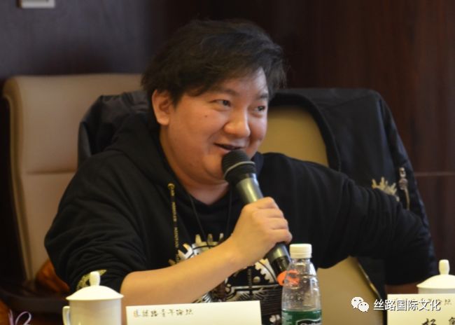 杨臣刚.jpg