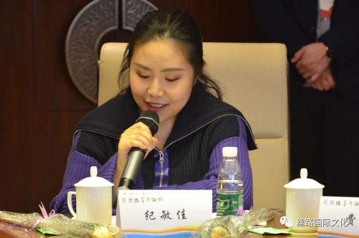 纪敏佳.jpg