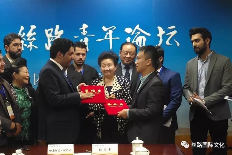 巴基斯坦合影2.jpg