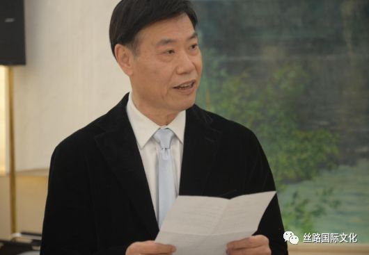 书屋 林克伦主持.jpg
