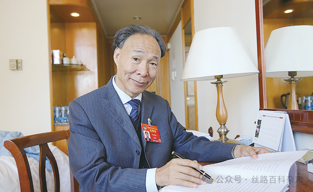 白庚胜 杂志.png