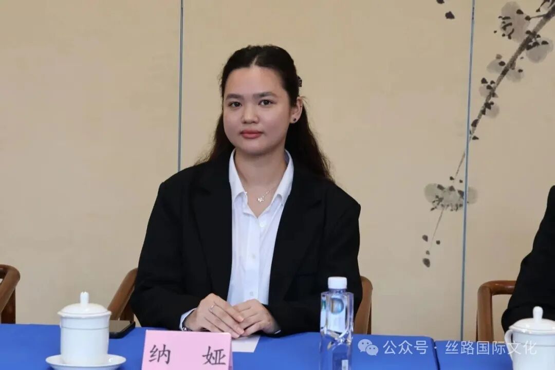 纳娅.jpg
