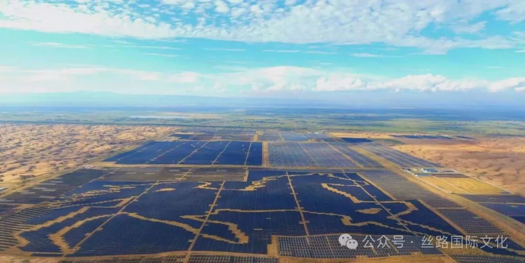 内蒙古自治区拉特旗光伏发电.jpg